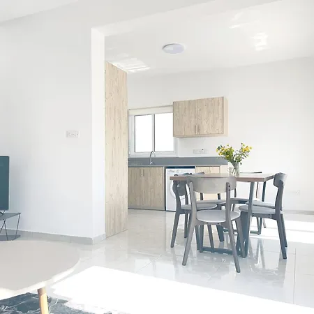 White Mountain Pool * Pafos