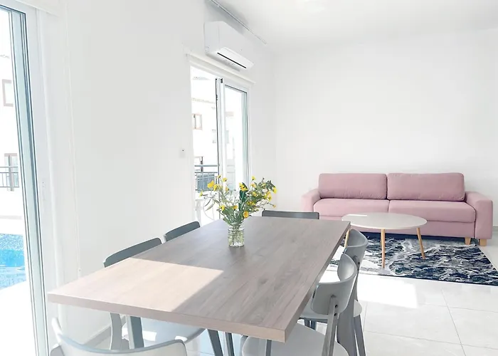 White Mountain Pool *