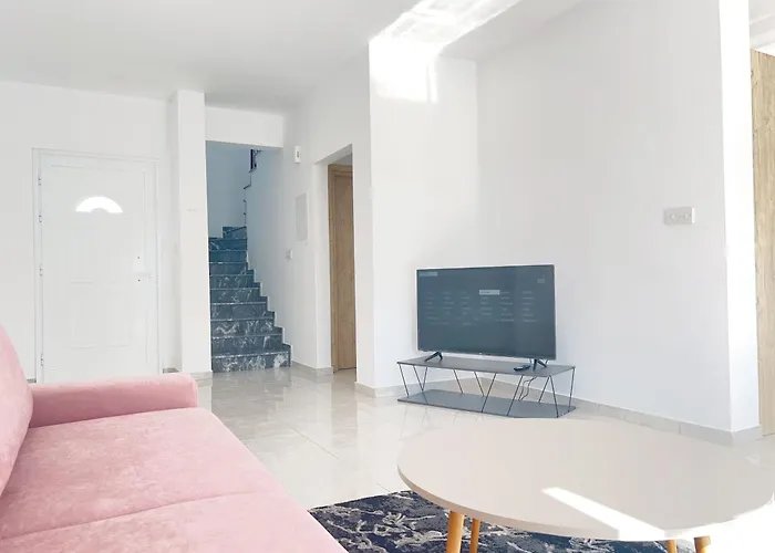 White Mountain Pool Βίλα *