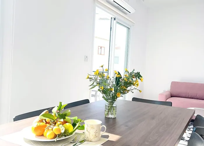 White Mountain Pool * Paphos