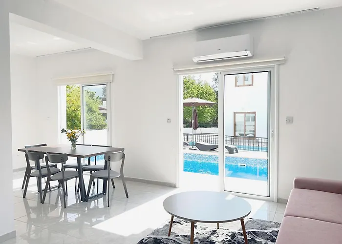 Βίλα White Mountain Pool